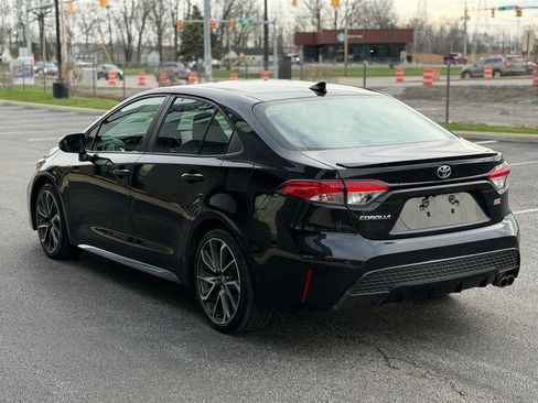 Used 2020 Toyota Corolla SE image 3