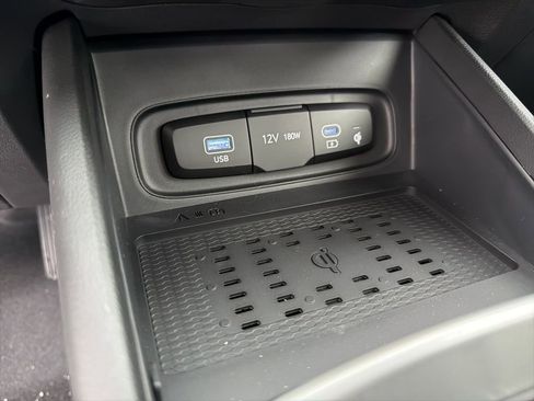 New 2026 Hyundai Venue SEL FWD image 27