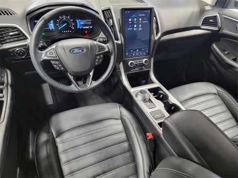 Used 2024 Ford Edge SEL image 32