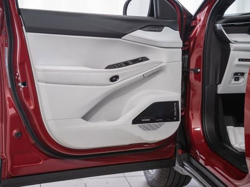New 2026 Jeep Cherokee Overland AWD/4WD image 40