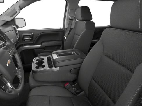 Used 2018 Chevrolet Silverado 1500 LT w/ LT Eassist Package AWD/4WD image 6