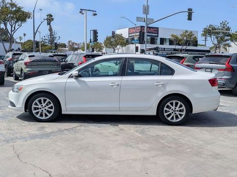 Used 2014 Volkswagen Jetta SE FWD image 6