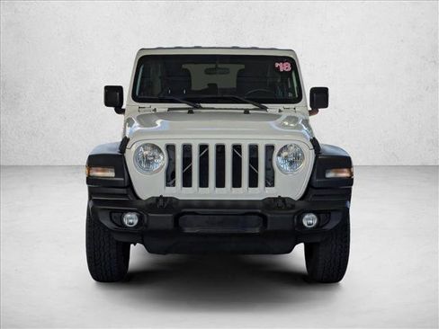 Used 2018 Jeep Wrangler Unlimited Sport S image 2