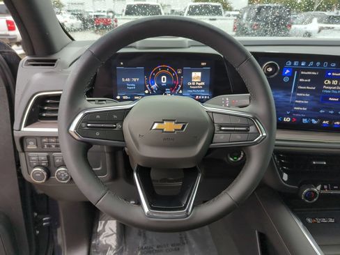 Used 2025 Chevrolet Tahoe Premier AWD/4WD image 10