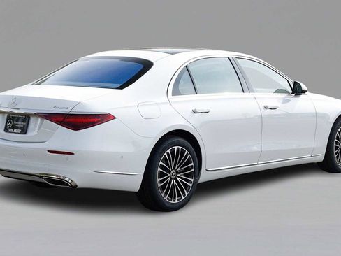 New 2026 Mercedes-Benz S 580 4MATIC Sedan image 5