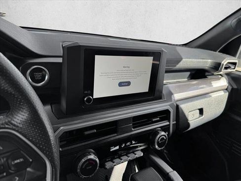 Used 2025 Toyota 4Runner SR5 image 13