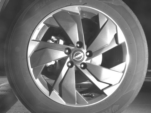 Used 2025 Nissan Rogue SV AWD/4WD image 12
