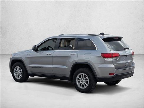 Used 2020 Jeep Grand Cherokee Laredo image 7