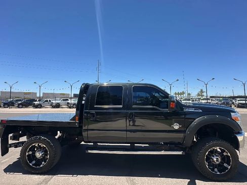 Used 2013 Ford F250 Lariat w/ Lariat Ultimate Pkg AWD/4WD image 5