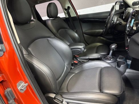 Used 2019 MINI Cooper S w/ Premium Package image 53