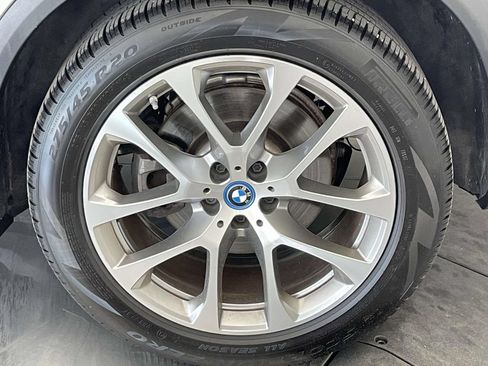 Used 2022 BMW X5 xDrive45e w/ Luxury Seating Package AWD/4WD image 12