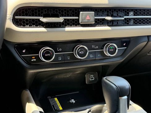 Used 2025 Honda HR-V EX-L image 18