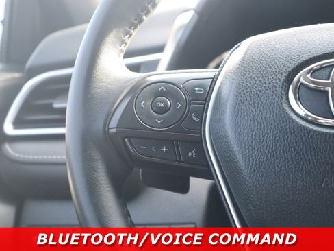 Used 2018 Toyota Camry SE w/ Convenience Package image 15