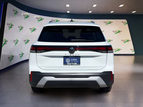 Certified 2025 Volkswagen Tiguan S image 7