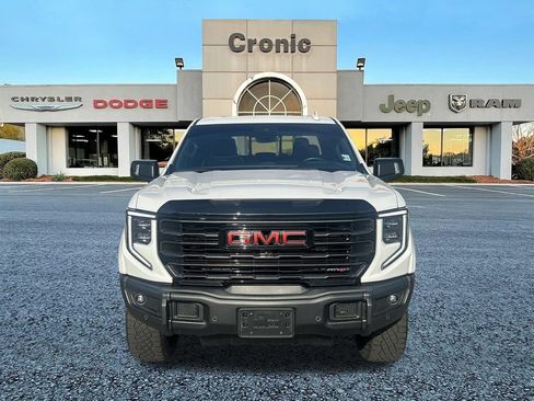 Used 2023 GMC Sierra 1500 AT4X AWD/4WD image 8