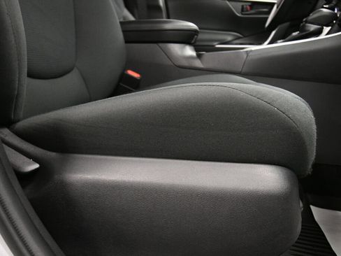 Used 2021 Toyota RAV4 LE w/ Carpet Mat Package (TMS) AWD/4WD image 26