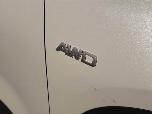 Used 2023 Kia Seltos S image 16