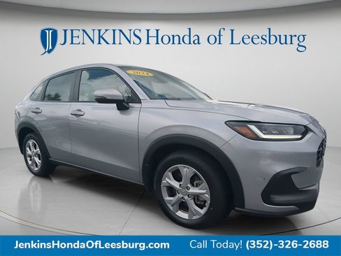 Used 2024 Honda HR-V LX image 2