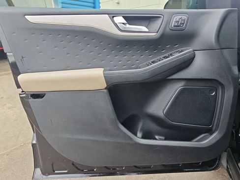 Used 2020 Ford Escape SEL FWD image 27