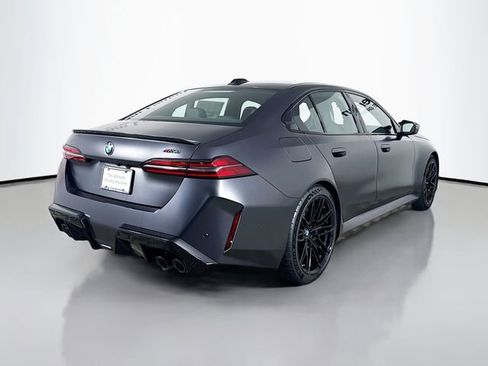 New 2026 BMW M5 image 7
