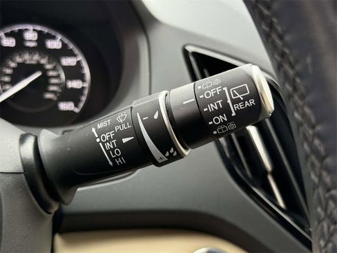 Certified 2024 Acura RDX w/ Technology Package image 27