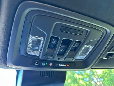 Used 2024 GMC Sierra 2500 Denali Ultimate AWD/4WD image 65