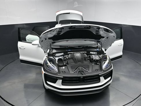New 2026 Porsche Macan S AWD/4WD image 31