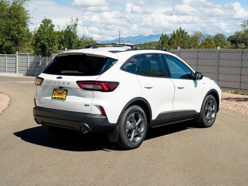 Certified 2025 Ford Escape ST-Line w/ Equipment Group 301A FWD image 4