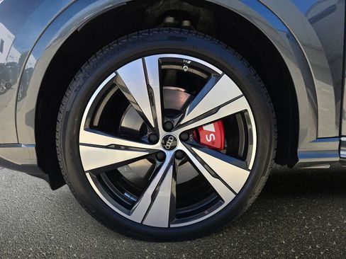 New 2025 Audi SQ5 Premium Plus image 33