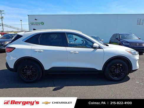 Used 2020 Ford Escape SE AWD/4WD image 9