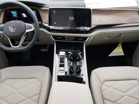 New 2026 Volkswagen Atlas SE image 8