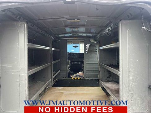 Used 2017 Chevrolet Express 2500 image 4