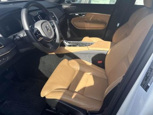 Used 2025 Volvo XC90 T8 Ultra w/ Protection Package Premier AWD/4WD image 7