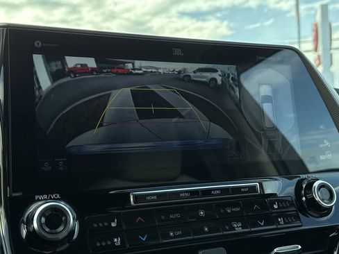 Used 2021 Toyota Highlander Platinum image 20