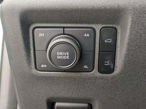 Used 2025 Ford Expedition Platinum AWD/4WD image 21