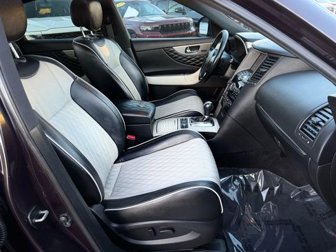 Used 2017 INFINITI QX70 AWD w/ Limited Package image 22