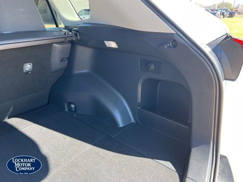 Used 2024 Toyota RAV4 XLE image 18