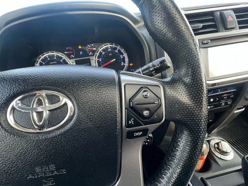 Used 2018 Toyota 4Runner Limited AWD/4WD image 18