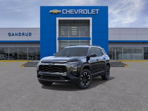 New 2026 Chevrolet Equinox ACTIV AWD/4WD image 8