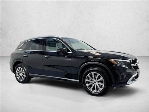 Used 2026 Mercedes-Benz GLC 300 4MATIC image 3