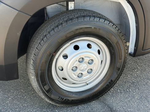 Used 2023 RAM ProMaster 3500 w/ Premium Appearance Group FWD image 11