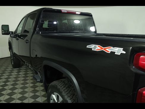 Used 2023 Chevrolet Silverado 2500 Custom w/ Custom Convenience Package AWD/4WD image 15