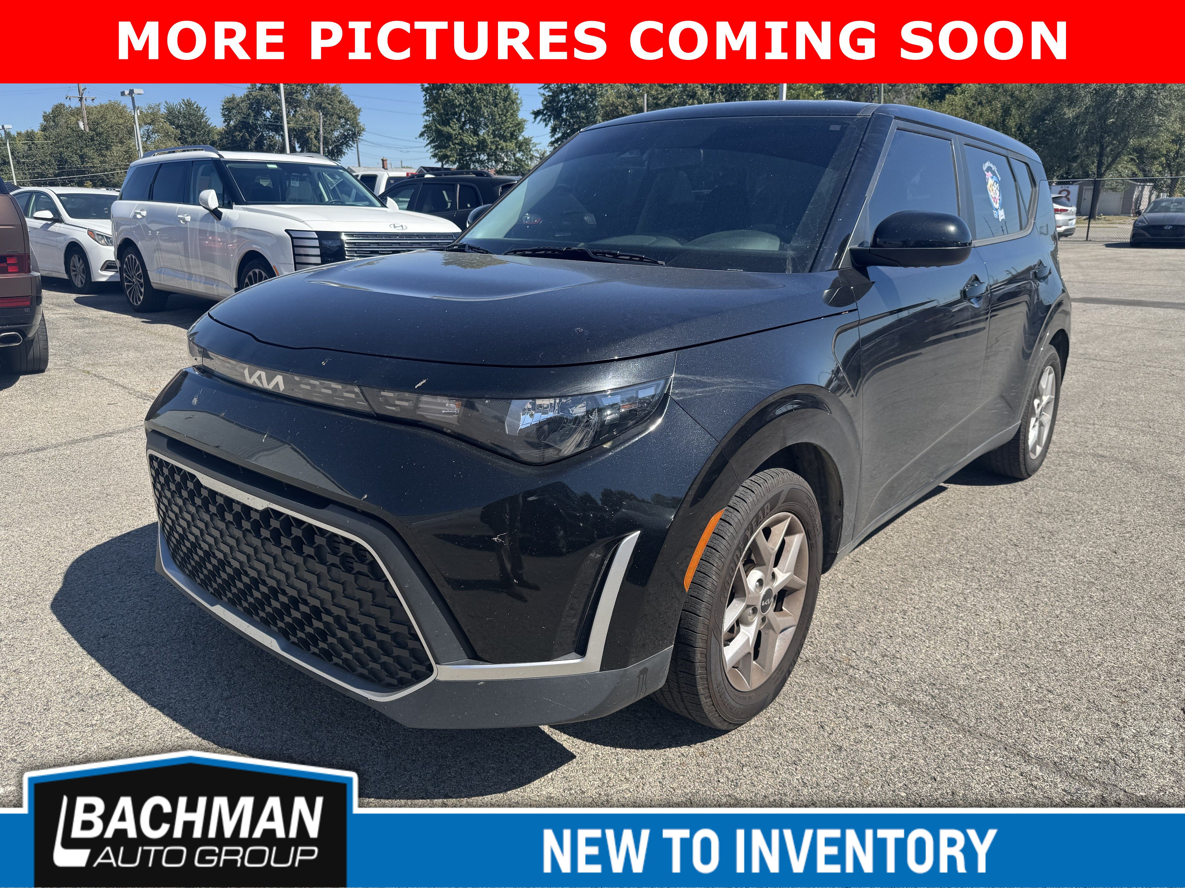 Used 2023 Kia Soul LX w/ LX Technology Package FWD image 4