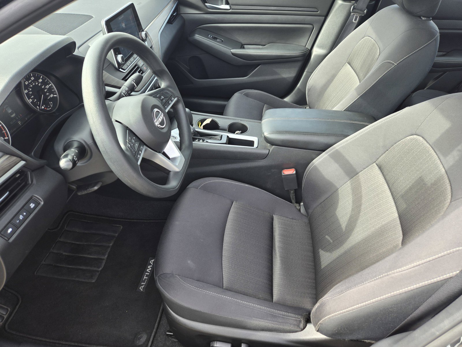 Certified 2025 Nissan Altima 2.5 SV FWD image 11