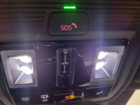 New 2026 Volkswagen Golf image 34