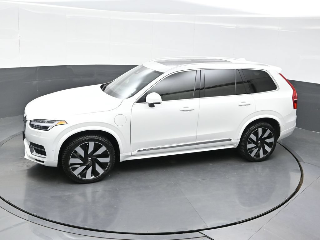 Used 2023 Volvo XC90 T8 Ultimate AWD/4WD image 30