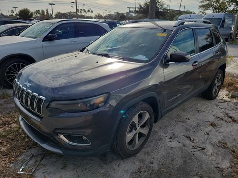 Used 2019 Jeep Cherokee Limited image 1