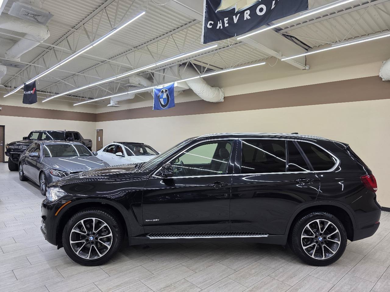 Used 2017 BMW X5 xDrive35i AWD/4WD image 9