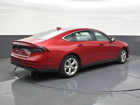 Used 2023 Honda Accord LX image 5