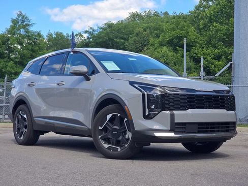 Used 2026 Kia Sportage S AWD/4WD image 2